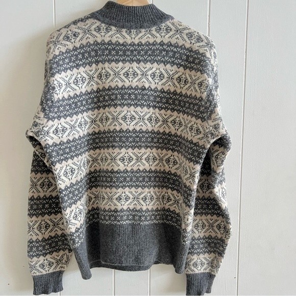 Vintage Liz Claiborne lambs wool sweater - Picture 8 of 9